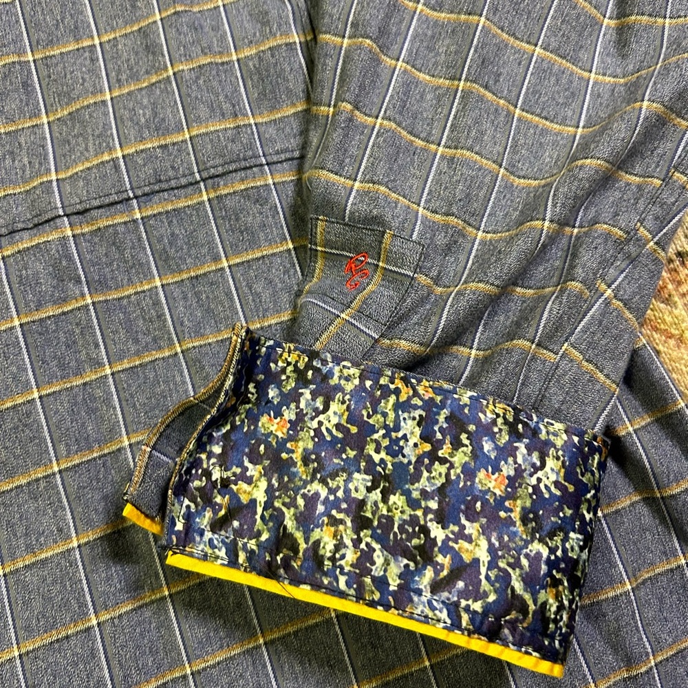 Robert Graham zip up shirt - Picture 2 of 4